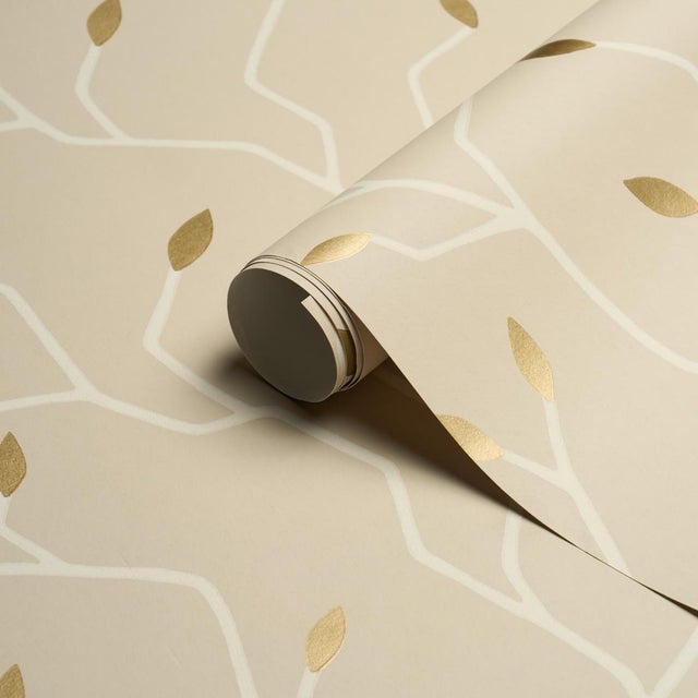 2020s Schumacher Cymbeline Wallpaper In Alabaster For Sale - Image 5 of 5