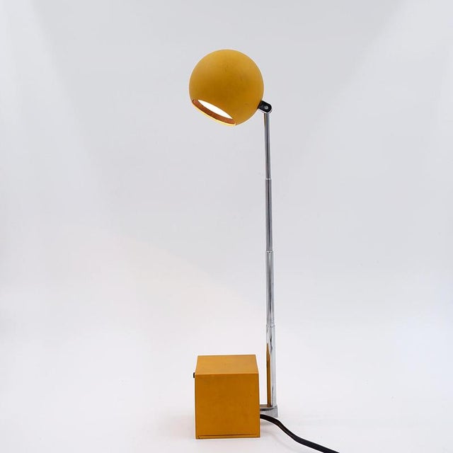Contemporary Minimalist Space Age Lytegem Wall Lamp by Michael Lax for Lightolier, USA, 1960s For Sale - Image 3 of 16