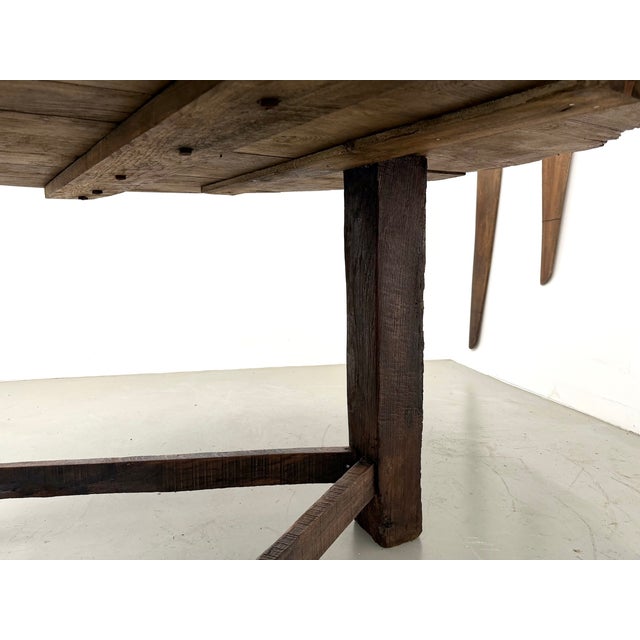 Round Folk Art Table in Oak, 1880 For Sale - Image 15 of 18