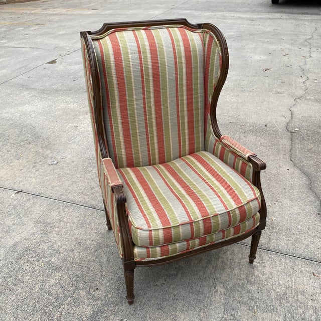 1970s Vintage Wooden Frame Chair For Sale In Atlanta - Image 6 of 6