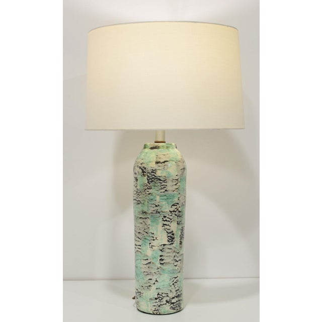 1960s Kelby Ceramic Table Lamp in Black, Green and Off-White Abstract Pattern For Sale - Image 4 of 5