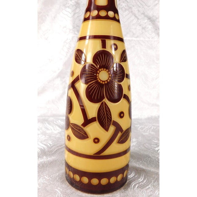 Mid-Century Modern 1920s Tan Over Red Glass Cut to Clear Decanter For Sale - Image 3 of 8