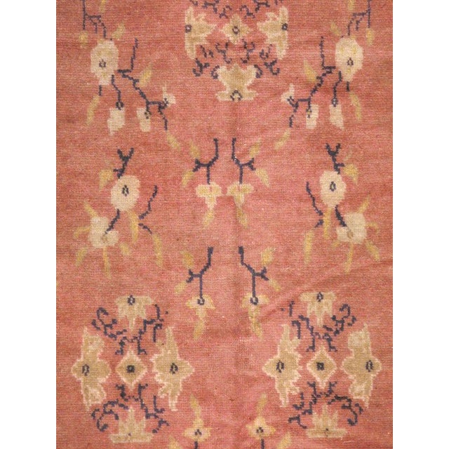 Rustic Galerie Shabab Collection Mid-20th Century Turkish Anatolian Accent Rug For Sale - Image 3 of 10