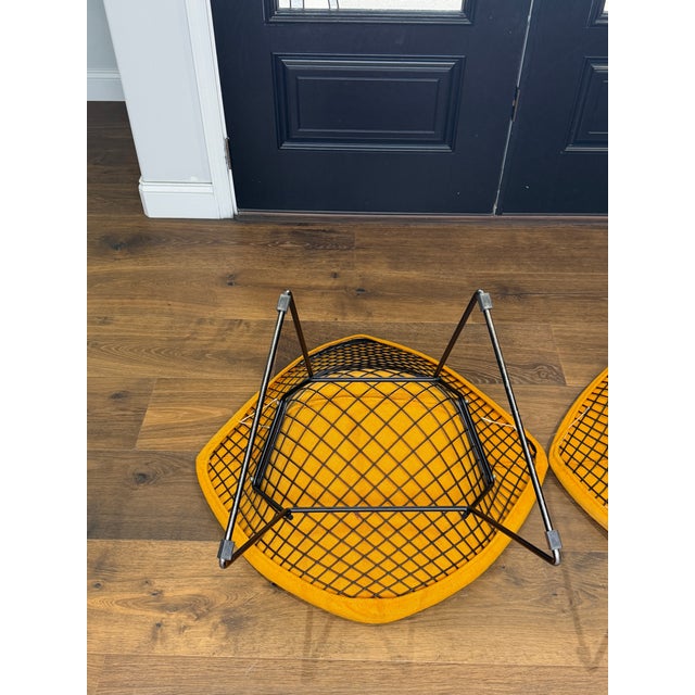 Vintage Harry Bertoia for Knoll Diamond Chairs in Original Mustard Upholstery — Pair For Sale - Image 9 of 15