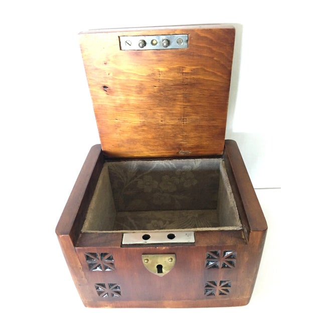 Wood Mid 20th Century Vintage American Folk Art Handcrafted Wood Box by Sue Corbett For Sale - Image 7 of 9