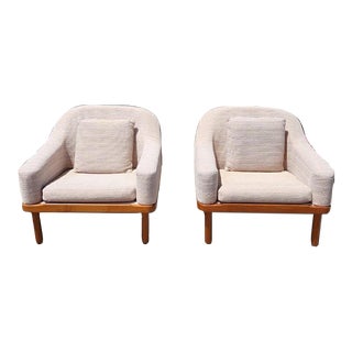 1970s Mid Century Pair of Arm Chairs For Sale