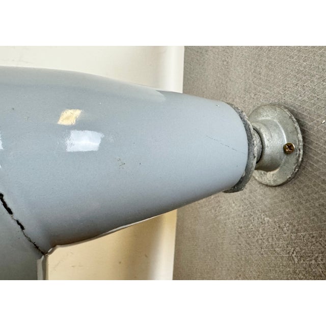 British Industrial Grey Enamel Factory Wall Lamp, 1960s For Sale - Image 6 of 18