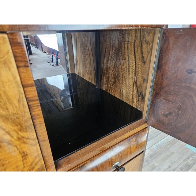 Art Deco Austrian Display Cabinet in Glass and Briar Root, 1930 For Sale - Image 14 of 18