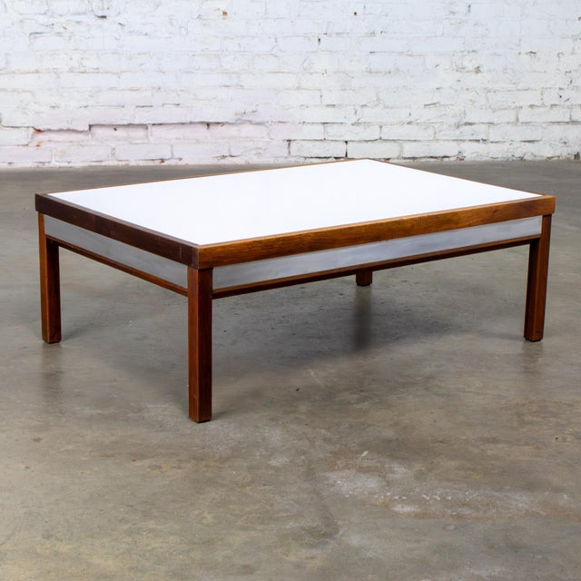 Mid-Century Modern Mid-20th Century MCM Coffee or End Table Rectangular Walnut Frame & White Laminate Top For Sale - Image 3 of 18