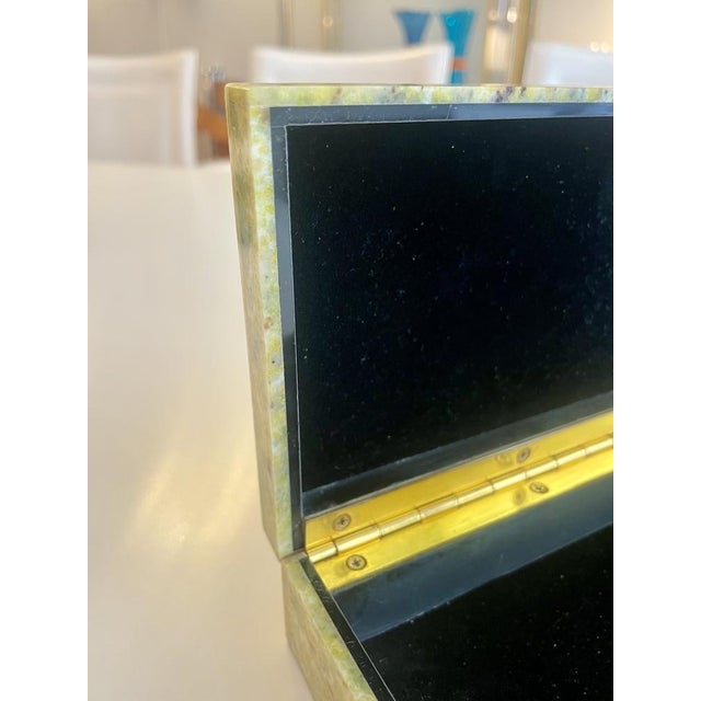 Handcrafted Noble Serpentine Casket from Pizzo Tremogge in Valmalenco, 1970 For Sale - Image 9 of 12