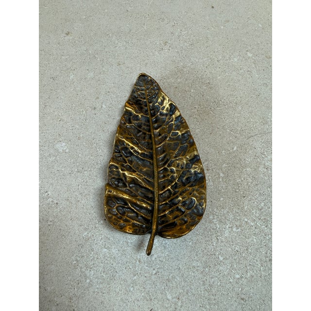 Vintage Brass Leaf Trinket Dish / Decorative Catchall Bowl For Sale In Los Angeles - Image 6 of 6