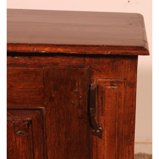 17th-Century Oak Béguinage Cabinet For Sale - Image 5 of 12