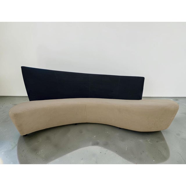 Textile Vladimir Kagan Serpentine Curved Two-Tone Sofa For Sale - Image 7 of 17