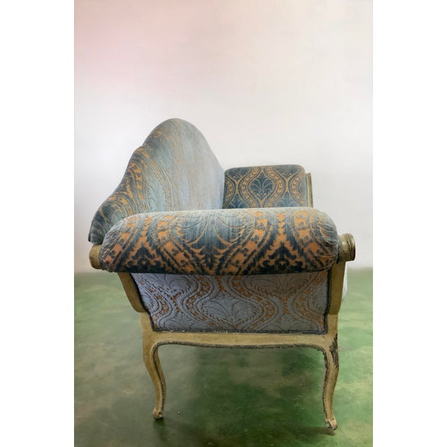 Early 19th Century Venetian Painted Neoclassical Frame W/Velvet Fabric Settee For Sale - Image 9 of 18