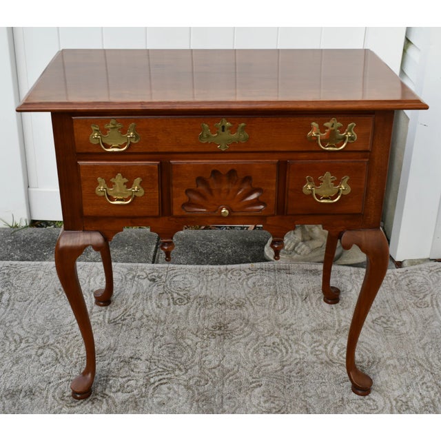 Brown Councill Craftsmen Mahogany Lowboy Queen Anne Dressing Table Vanity Chest 4 Dr For Sale - Image 8 of 11