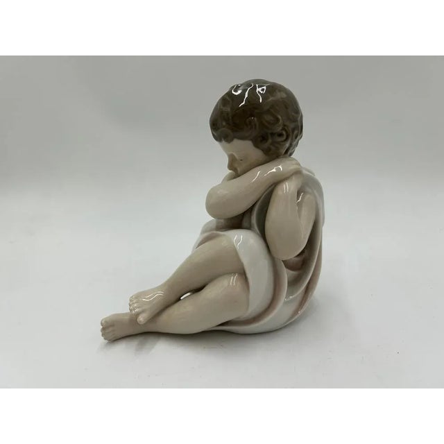 Royal Copenhagen Porcelain Figurine Cuddling Baby from Royal Copenhagen, Denmark, 1951 For Sale - Image 4 of 7