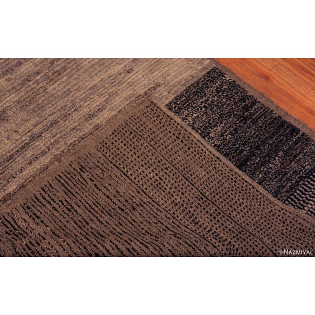 Textile Modern Neutral Color Minimalist Solid Abstract Abrash Hallway Runner Rug For Sale - Image 7 of 7