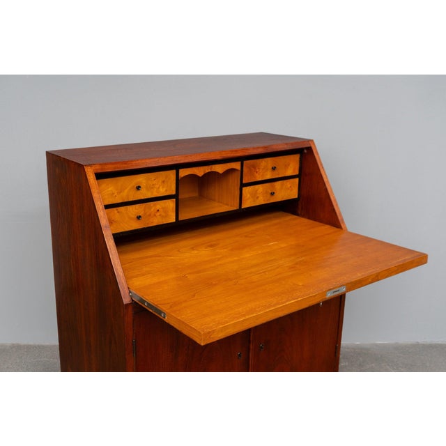 Art Nouveau Secretary Desk in Oak, Early 20th Century For Sale - Image 13 of 18