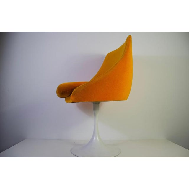 Orange Tulip Armchairs in the style of Knoll, 1970s For Sale - Image 9 of 13