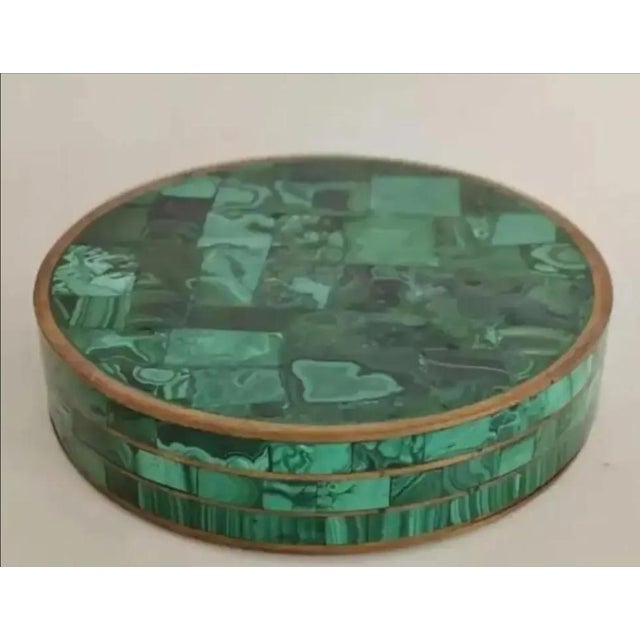 Late 19th Century Malachite and Italian Marble Round Complete Chess Set- 34 Pieces For Sale In Atlanta - Image 6 of 7
