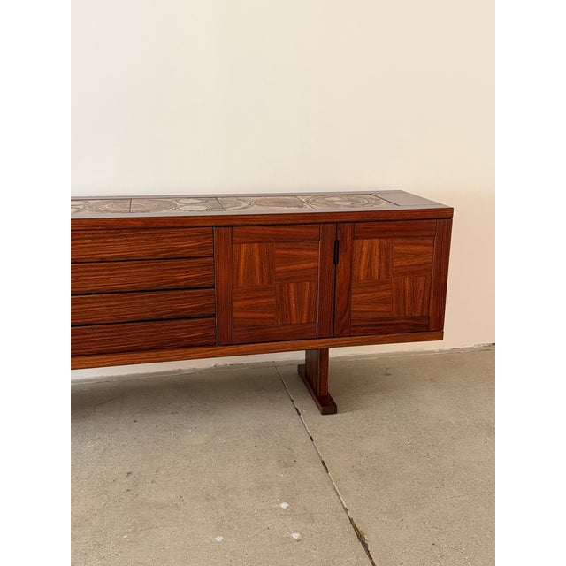 Gangsø Møbler Rosewood Credenza With Ceramic Tile Top, Poul H. Poulsen for Gangsø Møbler, Denmark, C. 1970s For Sale - Image 4 of 12