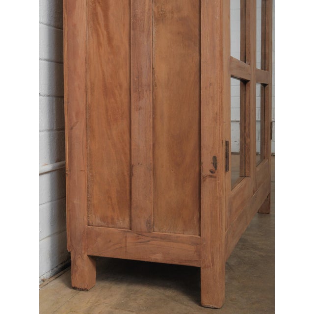 Vintage Wooden Glass-Front Almirah With Paneled Doors and Patinated Finish For Sale In Greensboro - Image 6 of 6