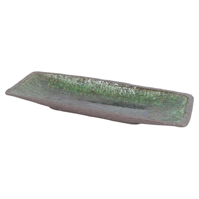 1960s Elongated Stoneware Dish with Green Glaze by Hegnetslund, Denmark, 1960s For Sale - Image 5 of 5