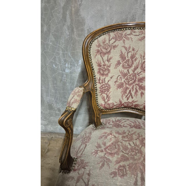 Vintage Louis XV Style Carved Armchair with Floral Upholstery, France, 1740s For Sale - Image 13 of 18