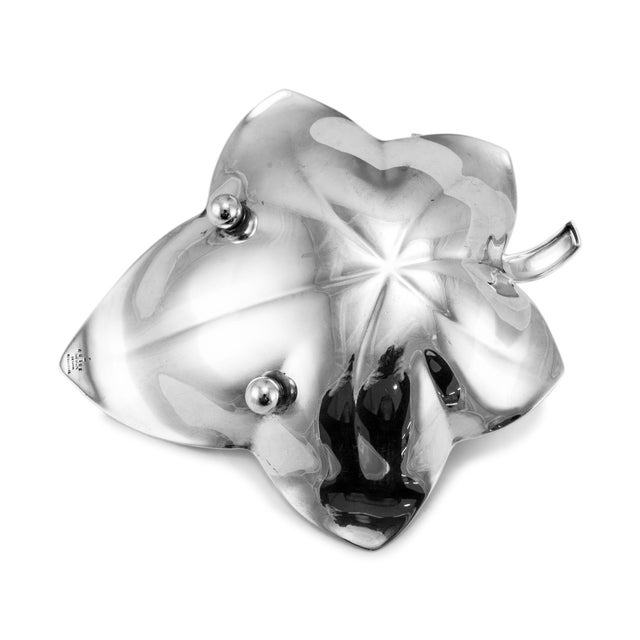 Brand: Tiffany & Co. Gender: Unisex Metal Type: 925 Sterling Silver Length: 5.75 inches Width: 5.00 inches Weight: 124.37...