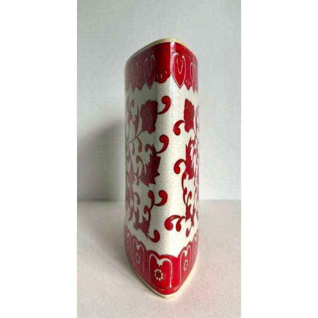 Vintage Asian Porcelain Crackle Glaze Red & White Ikebana Style Vase Planter For Sale In Los Angeles - Image 6 of 10