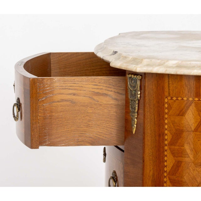 Brown Pair of Louis XV Style Parquetry Commodes For Sale - Image 8 of 9