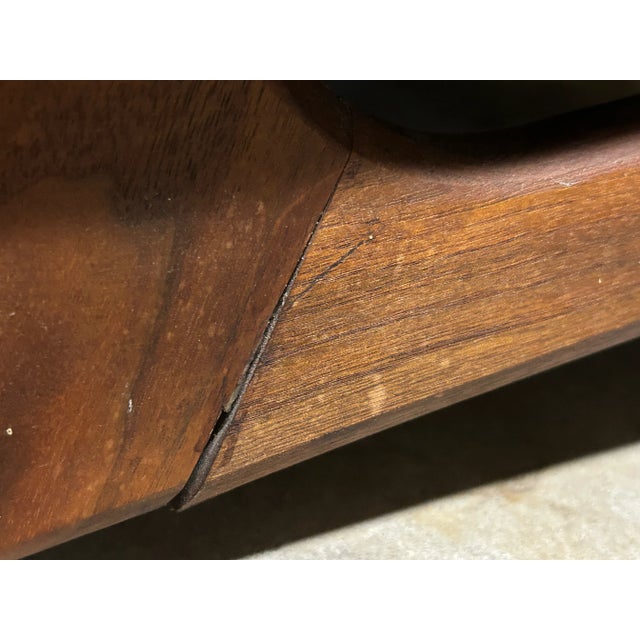 Vintage 1950s MCM Kroehler Gondola Sofa in the Style of Adrian Pearsall for Craft Associates For Sale - Image 11 of 15