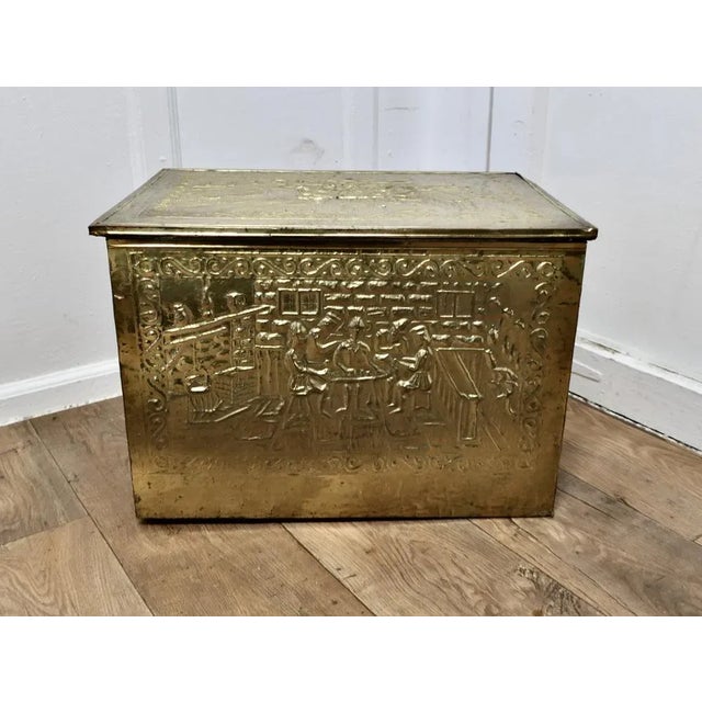Gold Large Embossed Brass Log Box with Tavern Scenes, 1890s For Sale - Image 8 of 8