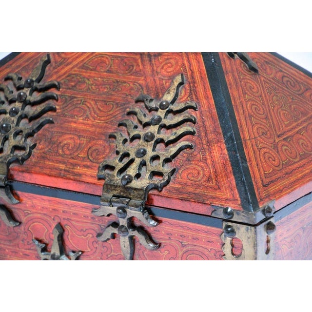 South Indian Netturpetti Jewelry Box, Teak & Brass, Circa 1950 For Sale - Image 11 of 18