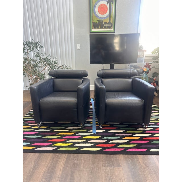 Leolux Pair of Vintage Leolux "Dino" Postmodern Leather Lounge Chairs - Sled Base For Sale - Image 4 of 10