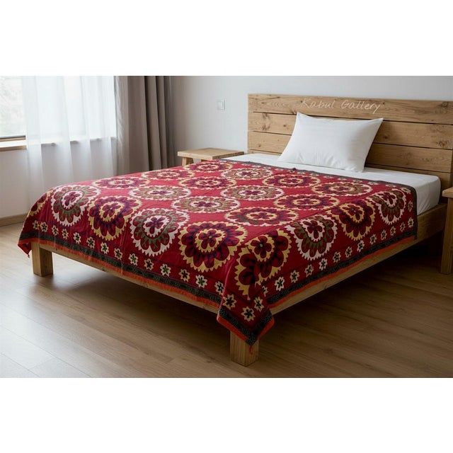 Red Vintage Hand Embroidered Suzani Wall Hanging, 1920s For Sale - Image 8 of 18