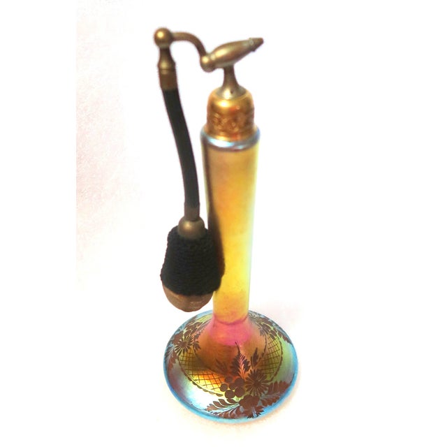 Gold Early 20th Century De Vilbiss - Exquisite Art Deco Perfume Atomiser - For Sale - Image 8 of 11