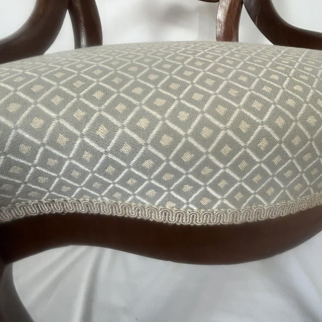 19th Century Traditional Victorian Balloon-Back Chair For Sale In Miami - Image 6 of 11