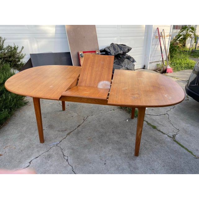 Vintage Mid Century Teak Butterfly Leaf Dining Table – Drop Leaf Oval Table Needs Restoration For Sale - Image 9 of 12