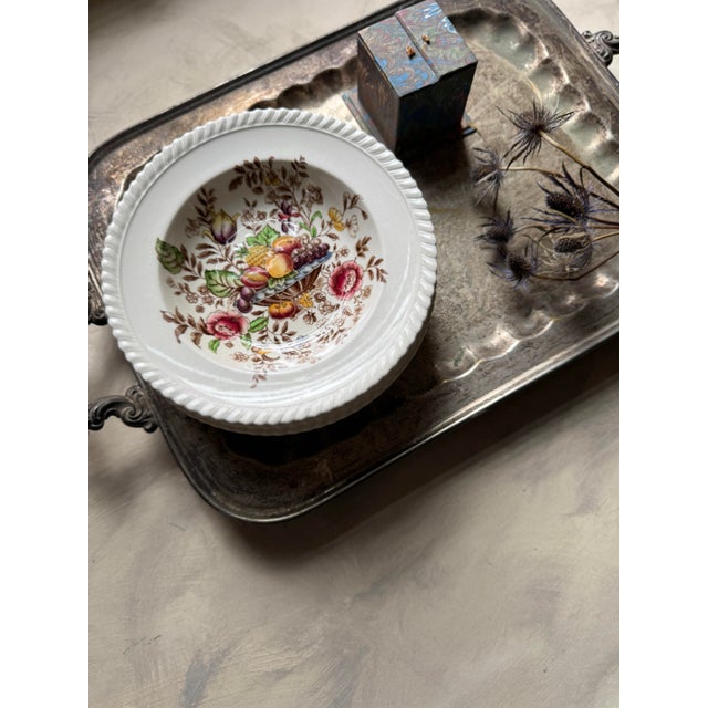 Brown Vintage Pomona Windsor Ware 8” Soup Bowls | Johnson Bros England | c.1940–1950 | Set of 7 Hand-Colored Earthenware For Sale - Image 8 of 12