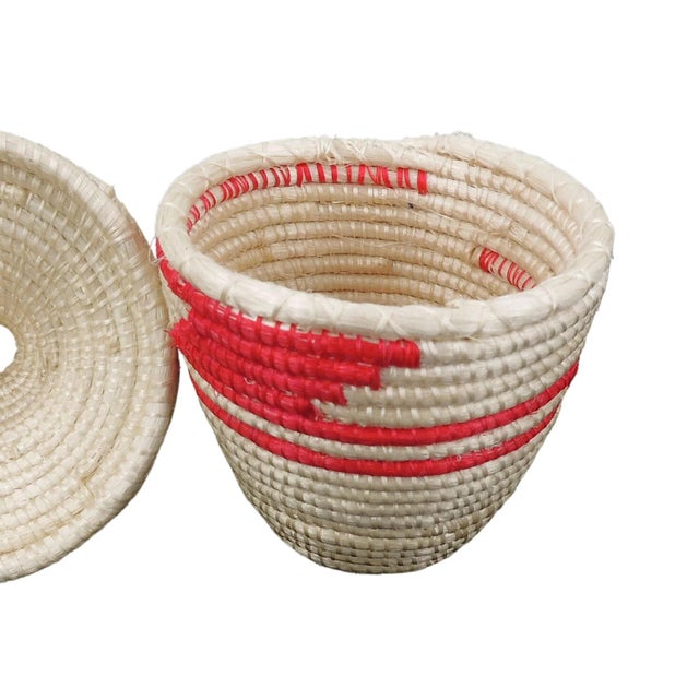 Early 20th Century Tutsi Miniature Basket 3 inch Rwanda For Sale - Image 4 of 6
