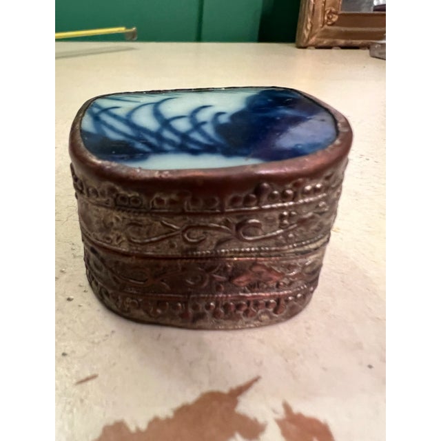 Metal Vintage Ming or Ching Dynasty Trinket Box For Sale - Image 7 of 9