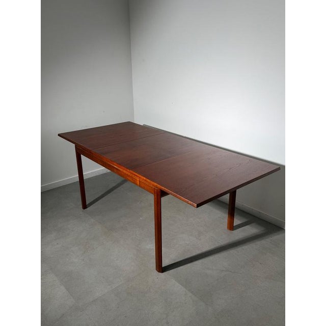 Mid-Century Modern British Extendable Teak Dining Table from White & Newton, 1960s For Sale - Image 6 of 6