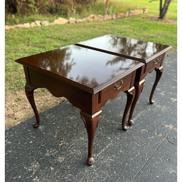 Ethan Allen Ethan Allen Georgian Court Queen Anne Side Tables, Set of 2 For Sale - Image 4 of 12