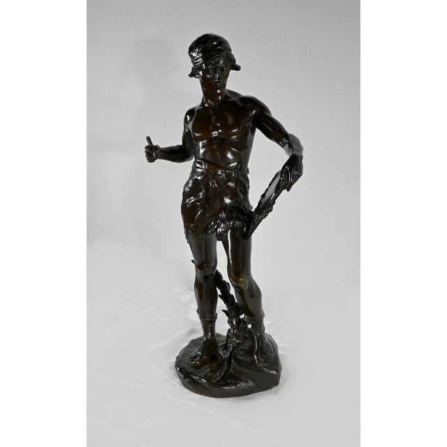 Grand bronze à patine brune signé Edouard Drouot (1859-1945). Ce sculpteur français est connu pour ses sculptures de...