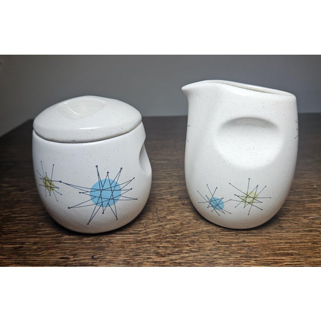 Franciscan "Starburst", Sugar and Creamer With First Production 1954-1958 Backstamp - 2pcs For Sale - Image 4 of 14