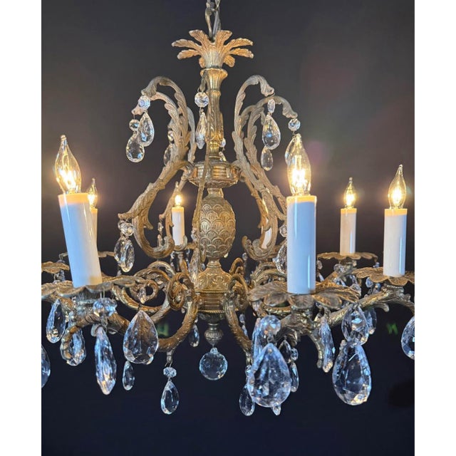 Mid-Century Modern Vintage Chandelier- Vintage Spanish Brass Chandelier With 8 Lights & Faceted Crystal For Sale - Image 3 of 8