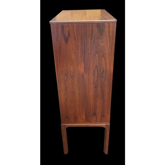 Høng Stolefabrik Teak Chest of 6 Drawers by Aksel Kjersgaard for Odder, 1960s For Sale - Image 4 of 7