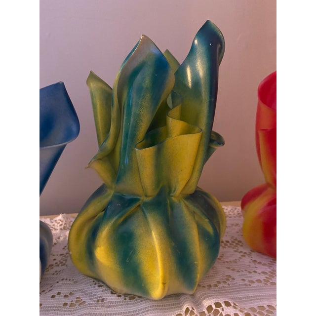 1980s Vintage French Sculptural Ceramic Table Lamps & Matching Vase – Set of Three For Sale - Image 5 of 13