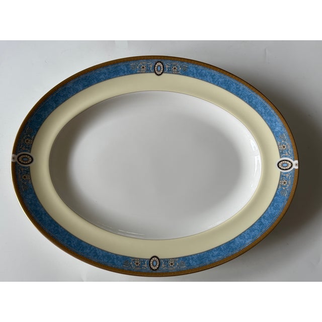 Postmodern English Madeleine Serving Platter from Wedgwood, 1990s For Sale - Image 3 of 4
